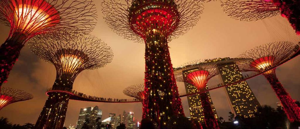WONDERS OF AUSTRALIA Days 1 to 7: Singapore - Melbourne Gardens by the Bay, Singapore Day 1: Depart UK Depart from the UK airport most convenient for you with Qantas / Emirates, at no extra cost: