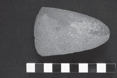 Marek Chłodnicki Fig. 8 Stone-axe from the site Hagar el-beida Very few Neolithic cemeteries have been discovered. Those that have been located lay on the Nile banks, as well as on the islands.