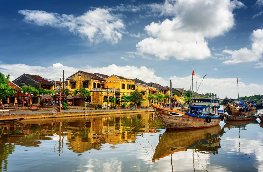 VIETNAM CAMBODIA 12 DAY SOLOS TOUR Day 7-7 April 2019 Hoi An - Half Day Cooking Class (B, L) Taste the regional specialties of Hoi An and learn how they are made with a cooking class at Ms Vy s