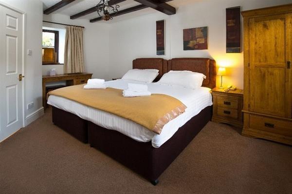 Accommodation at the Oxwich Bay Hotel is in twin bedded and double en-suite bedrooms in the main hotel building or in the cottages. All single occupied rooms are doubles for sole use.