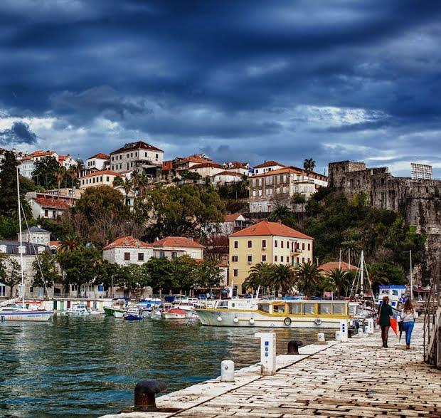 Herceg Novi Herceg Novi is a coastal town in Montenegro located at the entrance to the Bay of Kotor and at the foot of Mount Orjen.