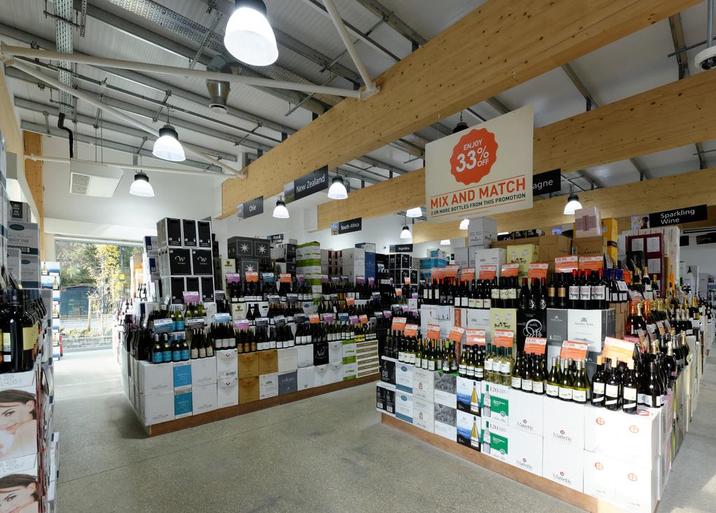 INVESTMENT SUMMARY Prime Foodstore and Retail Investment Located in an affluent and populated catchment area Prominently situated on the busy A186 Haddricks Mill Road, 2.