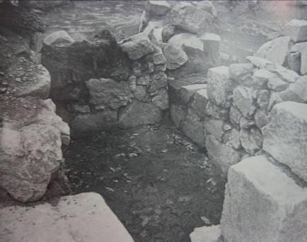 55 show the lateral chamber after completion of the first stage of excavations 1982. Fig.53. Photo of the side-camera in 1981 [172, p. 216].