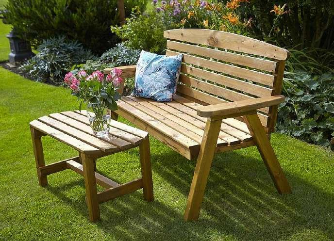 HETTON BENCH LARGE TRADITIONAL STAINED DIMENSIONS : 153cm w x 71cm d x 96cm h 124.