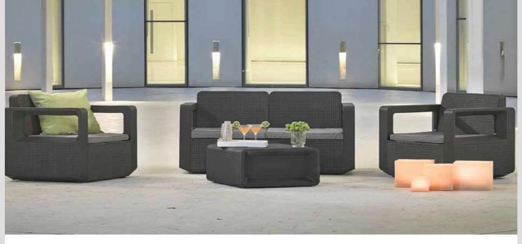 Its rattan-effect finish is weather-resistant, perfect for outdoor use.