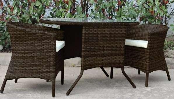 65 x D: 90cm Table: H: 50 x W: 51.5 x D: 51.5cm 99.99 Maximum weight permitted: 120 kg Supplied pre-assembled Weight: 19kg RATTAN 2 SEATER SET 225 Unbelievable value!