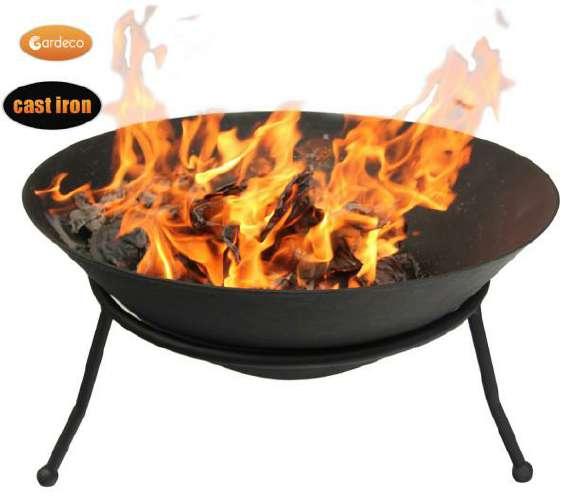 99 For heat, light and outdoor cooking Colour: Black It is important you observe the instructions and maintenance recommendations. Metal fire bowls will rust.