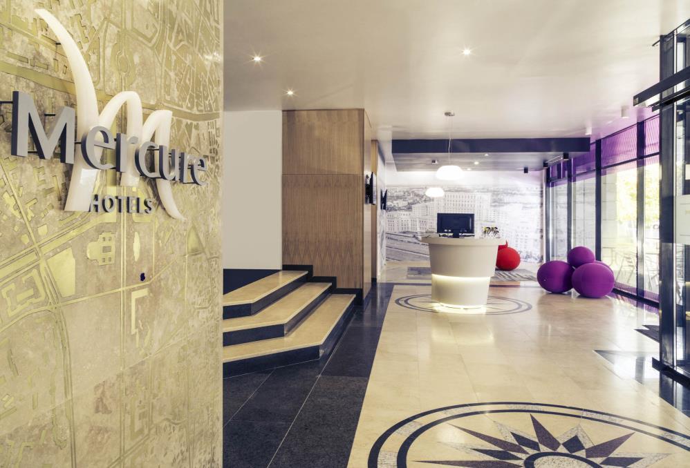 Mercure Bucharest Unirii is located just minutes away from the center of Bucharest and the historical center itself.