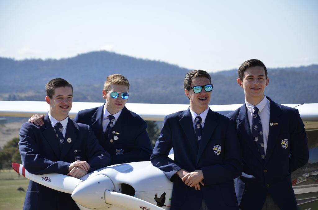 Contents Welcome from the Head of the School of Aviation 4 School of Aviation Overview 5 School of Aviation Success 7 Course Objectives 8 Course 1: The RA-AUS Pilot Certificate Course 9 Course 2: The