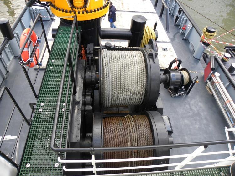 The DMT WATW-H1000KN towing winch has a towing pull capacity of 50 ton at 10m/min with a wire capacity of 800 mtrs with a diameter of 44 mm. She has a holding force of 150 tons.