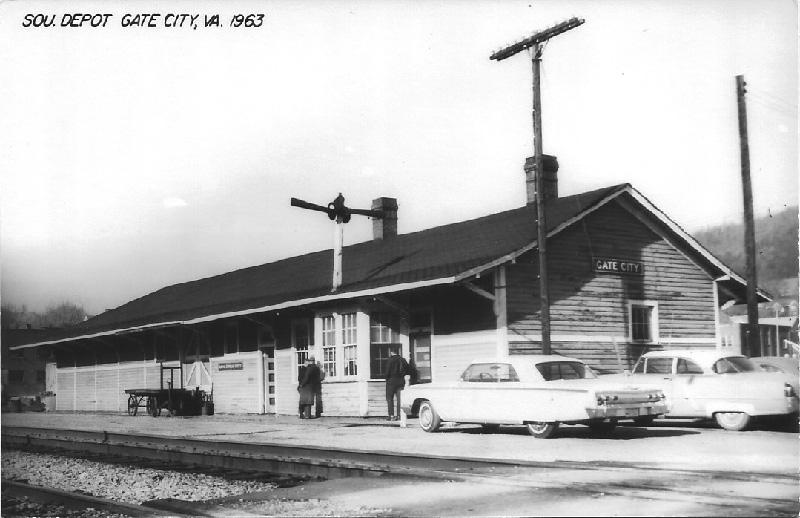 Whistle Stop June 2017 6 From the Vault [Wayne Manning Collection] The SOUTHERN RAILROAD s Gate City, VA depot from a 1963 post card.