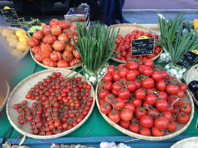 SATURDAY, 17th JUNE 2017 am Market Day in St. Vaast purchase of comestibles from the market for lunch on board and / or from La Maison Gosselin http://www.maison-gosselin.fr/ 19.30 Reception 20.