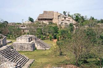 THE MAYAN LANDS The peninsula s Mayan civilization developed over a little more than 175,000 km² that included what are now Yucatán,