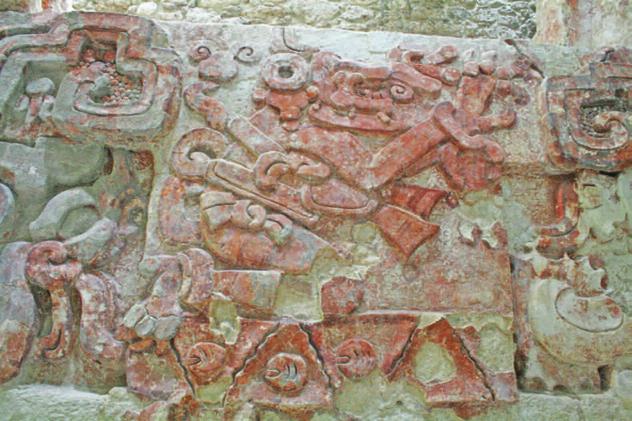 Campeche-Balamkú ORIGINS Little is known about the first Mayan ancestors. Research shows that 12,000 years ago, the peninsula was a plain similar to Africa s, covered by now-extinct animals.