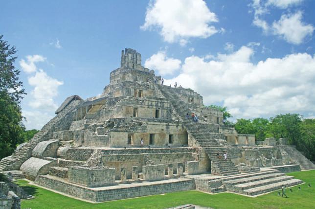 Campeche-Edzná dominance. However, despite the many elements present in the iconography of the time, there is no reason to think the Teotihuacan culture dominated the peninsula.