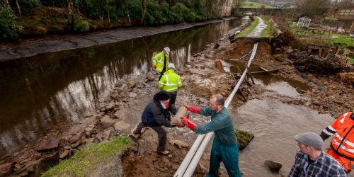 Rebuilding canals in the heart of flood-hit communities A number of our northern waterways have been severely damaged by the recent flooding. Bridges, embankments and canal banks have been affected.