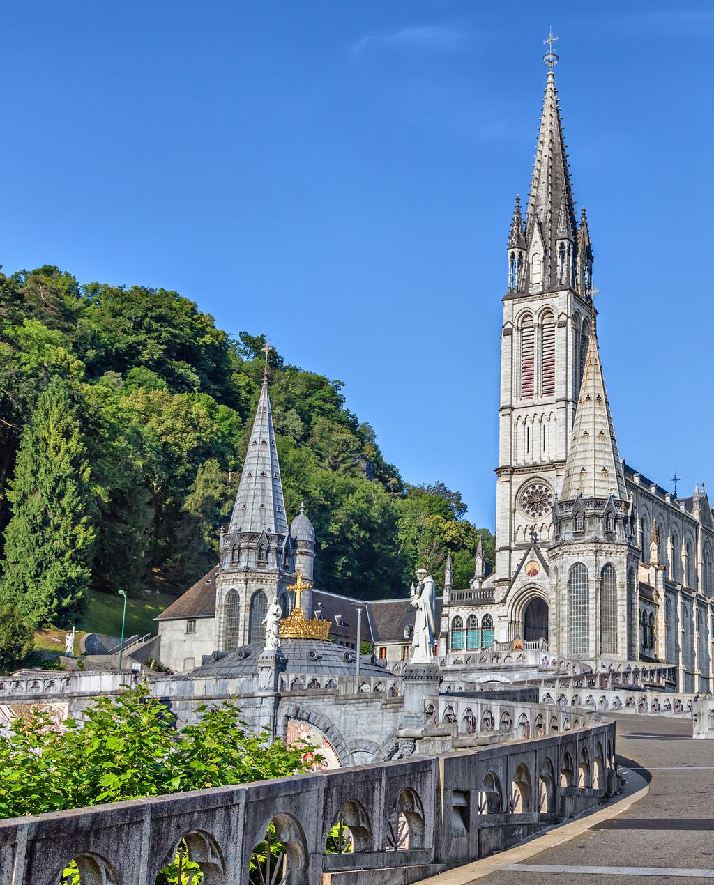 LOURDES FULLY ESCORTED PILGRIMAGES DUBLIN DEPARTURES EASTER PILGRIMAGE PILGRIMAGE TO LOURDES 6 May 5 nights 19 August 4 nights from f 699 MINI BREAKS 22 July 3 nights f619 18 April 4 nights 7 May 4