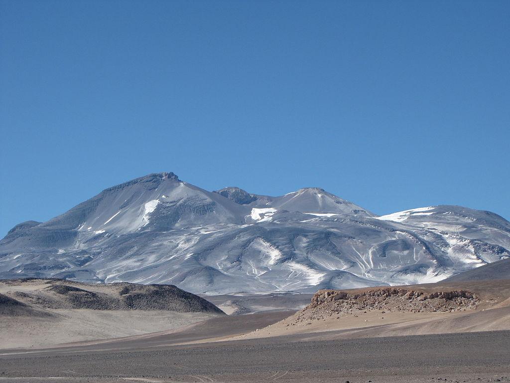 Chile Geography Nevado Ojos del Salado Stratovolcano on the Argentina-Chile border 22,615 ft (6,893 m)