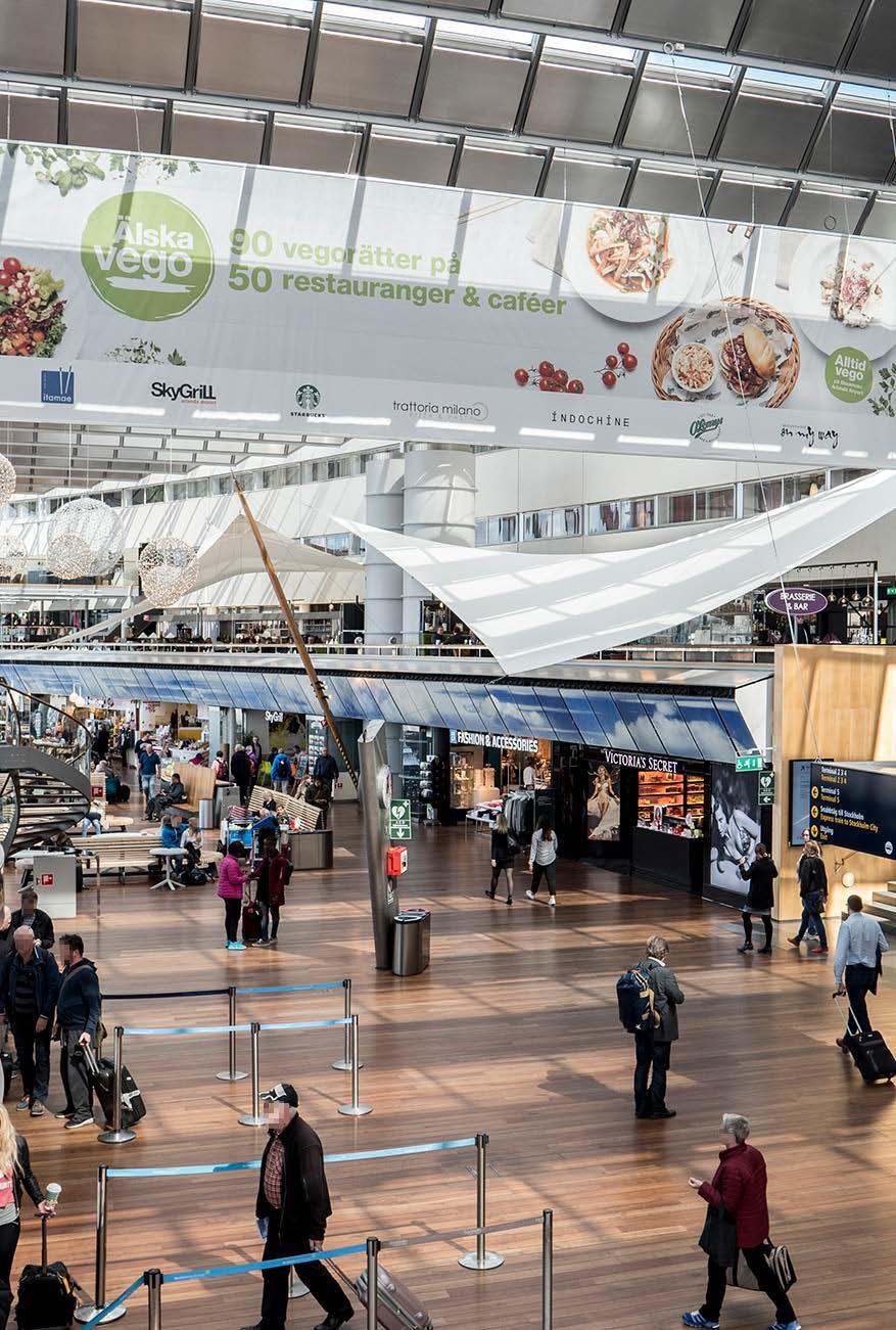 The area SkyCity is located in the heart of Stockholm Arlanda, connecting terminal 4 and. It is not a terminal, but rather a building available to everyone, traveler or not.