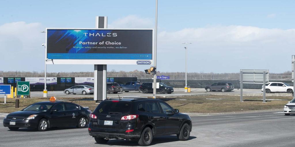 OTTAWA Annual passenger traffic: 4,616,448* YOW Available products: AirLight, Digital Horizontal Poster, Digital Superboard,