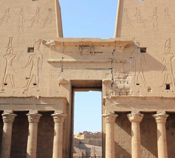 DAY 05-20 NOV (WED) - CRUISING IN NILE RIVER LUXOR - ESNA After breakfast we will explore West bank valley of Kings, King Tut s tomb, Ramses the six, Dier Elmadina, Habu and colossus of Memnon.
