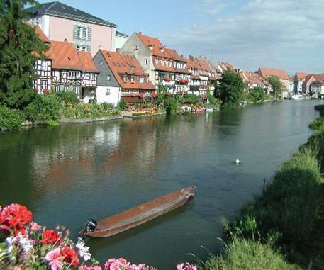 The afternoon is free, allowing you to explore Bamberg, the historic bishops town with Villa Concordia, the historic lock 100,