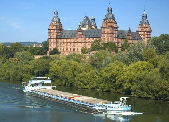 further on to Aschaffenburg, with its museums, churches and of course the castle that s situated at the river