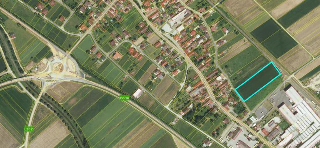 A2 Vienna & Graz Hungary Oberwart The 8,741 m² property is found near the city centre in the south-western area of the city. The property has direct access from the municipal road Am Telek.