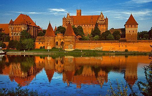 Malbork Castle is a classic example of a medieval fortress and is the world s largest brick castle and certainly the most impressive in Europe.