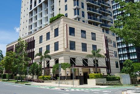 APARTMENT UNILODGE ADDRESS: 9-19 Castlebar Street Kangaroo Point, QLD 4169 WEBSITE: ACCOMMODATION TYPE: SERVICES AVAILABLE: EXTRA COST OF SERVICES: BEDROOM: KITCHEN: FACILITIES: FAMOUS LANDMARKS
