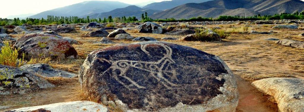 Visit to the open air museum of petroglyphs.