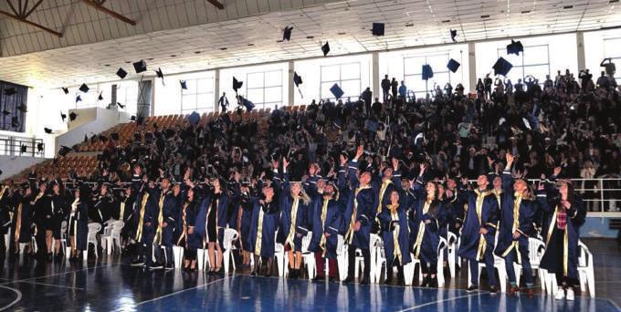 Ceremonia e parë e diplomimit të studentëve të Universitetit Kadri Zeka në Gjilan Universiteti KADRI ZEKA Gjilan Me rreth 6000 mijë studentë, Universiteti Kadri Zeka në