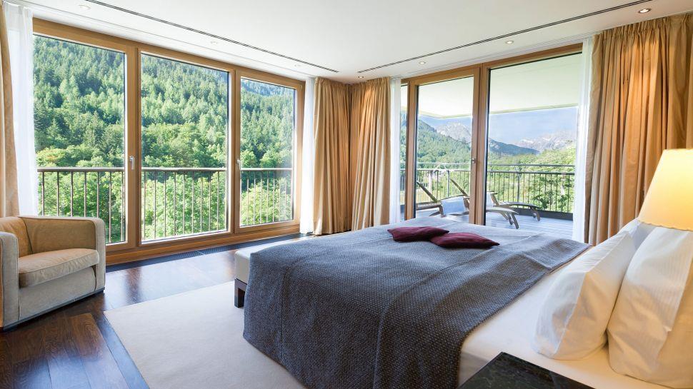 Accommodation in Berchtesgaden 5 star luxury Hotel Kempinski Berchtesgaden A