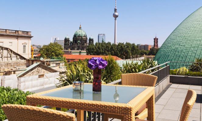 Accommodation Berlin 5 star luxury Hotel de Rome, Rocco Forte