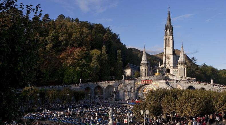 It is considered the first pilgrimage Marian destination in the world. Every year, more than 6 million people arrive to this place looking for relief and hope.