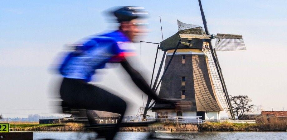 RIDE4LIFE 2019: VALLEY TO AMSTERDAM CYCLE UK, NETHERLANDS, FRANCE, BELGIUM CYCLE YELLOW 1 ABOUT THE CHALLENGE Ride approx 350 miles through 4 countries, from Dartford to Amsterdam; Europe