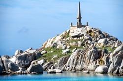 Cliffs and sail to the Lavezzi Islands, a