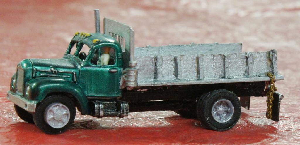 Hans Werner s nifty HO-scale Mack Model B truck garnered Third Place in the March B n B voting.