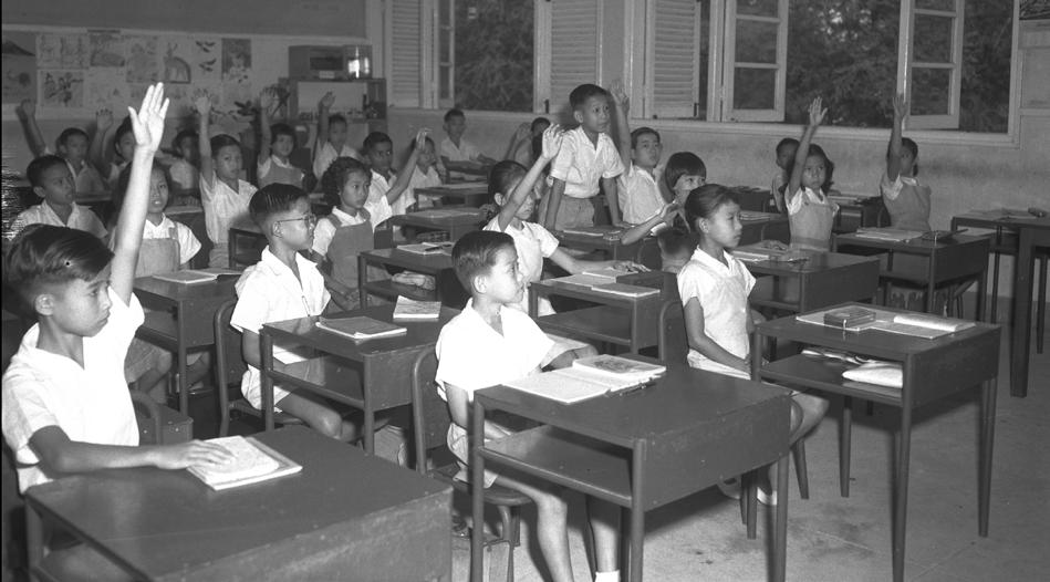 31 Balestier Mixed School, 1959 Ministry of Information and the Arts Collection, courtesy of National Archives of Singapore SCHOOLS The MRT ground-breaking at Shan Road took place on the former site