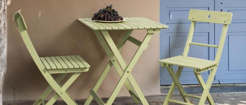 Garden Table & Chair Sets The foldable table sets is just what you need to spend warm summer evenings enjoying good food and conversation with a friend in any
