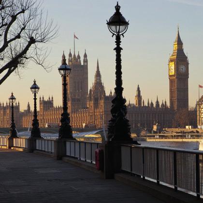 ROYAL WALK Take in some of London s most famous sights from the Houses of Parliament and Big Ben to Buckingham Palace and