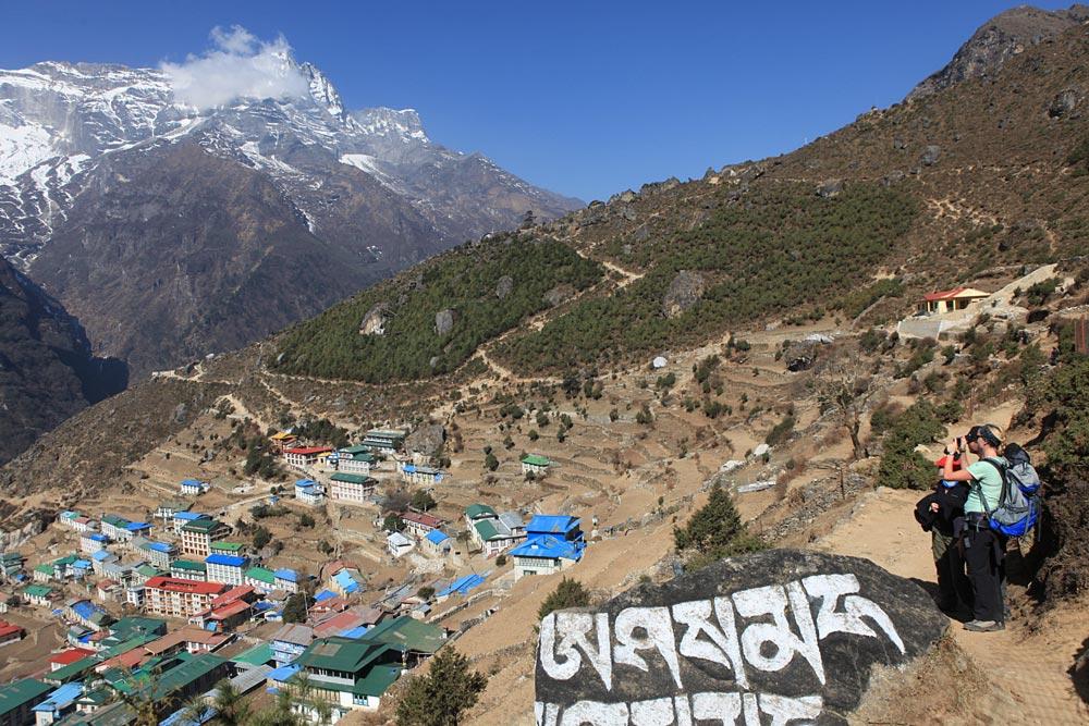 Itinerary for Everest Base Camp & Gokyo Lakes Day 1: Kathmandu (1360m) Namaste! Welcome to Nepal. Please arrive by 2pm on Day 1 as we will have an important group briefing.