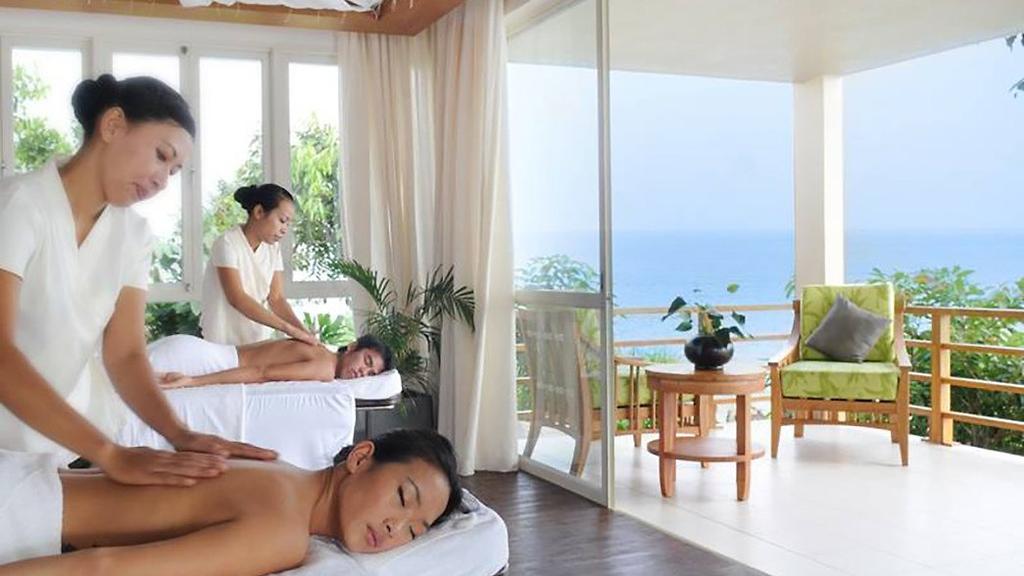Make your stay extra special Club Med Spa packages * Excursions * WELLNESS GALORE, AT THE SERVICE OF YOUR SERENITY.