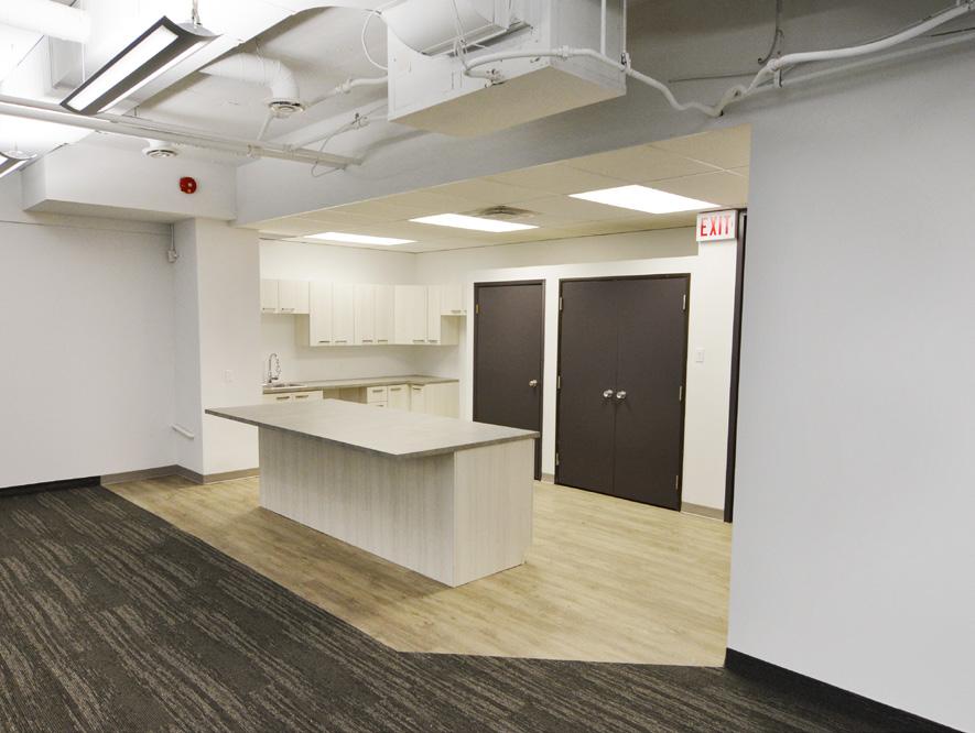SUITE 80 FEATURES Under new first class ownership Office building with direct underground connection to North