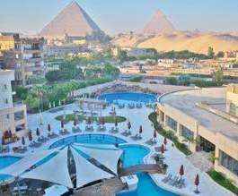 6 Le Meridien Pyramids With an amazing location, overlooking one of the Seven Wonders of the World the Pyramids of Giza, Le Meridien Pyramids hotel boasts a Royal Club lounge, swimming pool with
