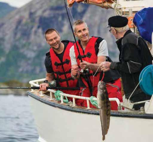 COM 5q FISHING IN TROMSØ WHERE: TROMSØ CODE: HR-TOS5Q AVAILABLE: FEB 1 MAY 31 DURATION: 3 HRS, 30 MINS LEVEL: 3 PRICE: $294 PER PERSON Join this exciting deep-sea