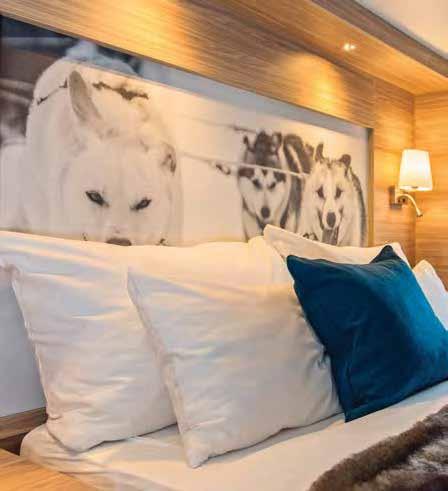 relaxed and informal atmosphere with Hurtigruten s famous hospitality.