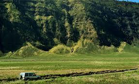 It means this place will be crowded on the season of holiday or on the weekend King kong hill or Bukit King kong: If you visit to Mount Bromo, on weekends, or holidays,