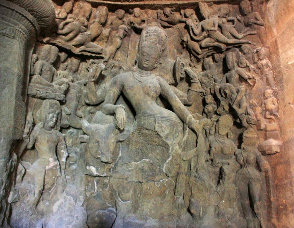 The island consists of two groups of caves the first is a large group of five Hindu caves, the second, a smaller group of two Buddhist caves. The caves are hewn from solid basalt rock.