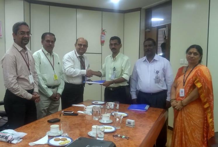 An air import consol contract was signed between Balmer Lawrie and Department of Space (DOS) on 31 st August 2018 in Bangalore. This pan India contract is valid for five years and is valued at Rs.